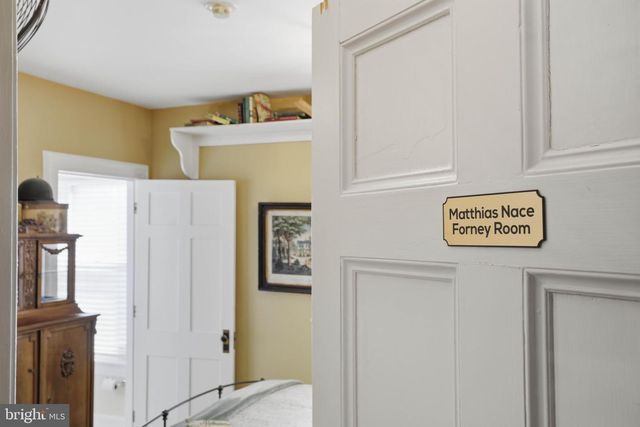 252 FREDERICK ST, Hanover, PA 17331