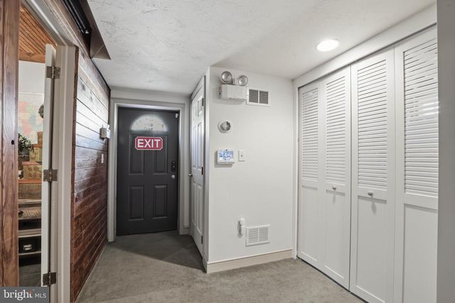 252 FREDERICK ST, Hanover, PA 17331