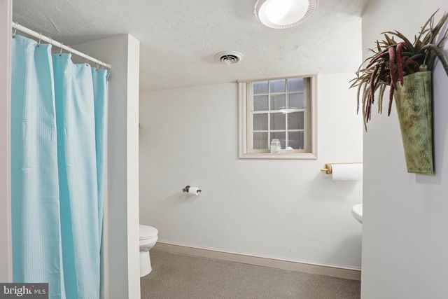 252 FREDERICK ST, Hanover, PA 17331