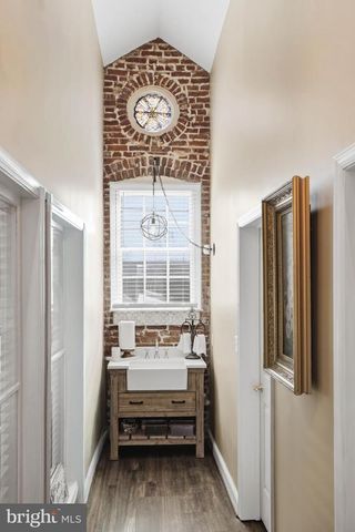 252 FREDERICK ST, Hanover, PA 17331