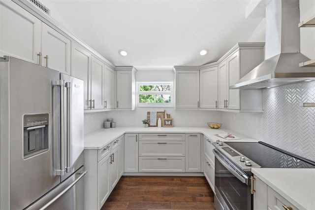 7 GEORGIA AVENUE, Crystal Beach, FL 34681