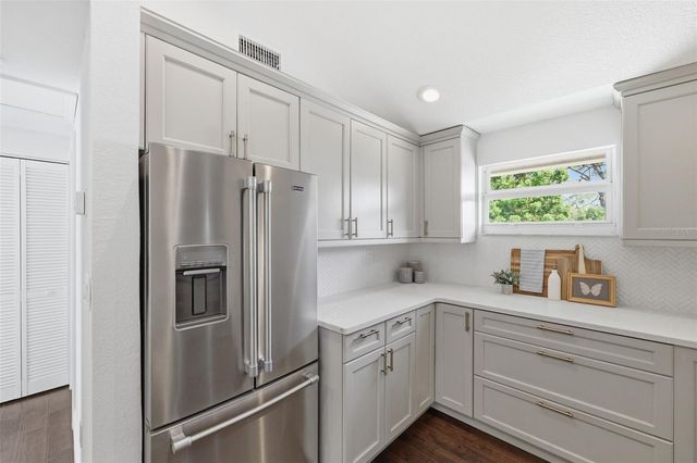 7 GEORGIA AVENUE, Crystal Beach, FL 34681