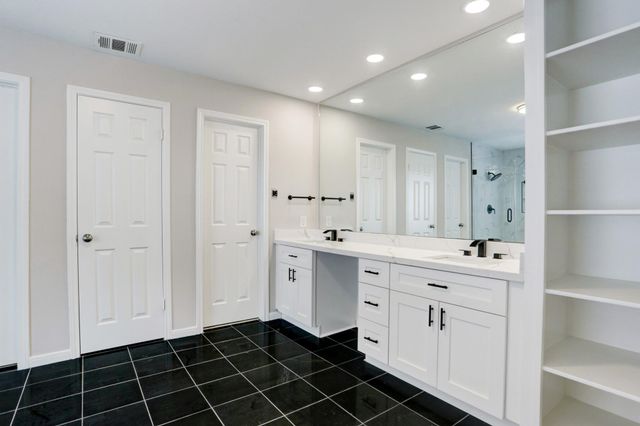 30 Penny Green Street, Sugar Land, TX 77479