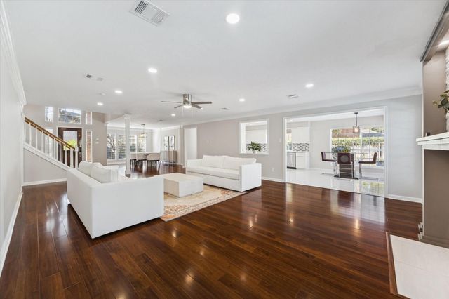 30 Penny Green Street, Sugar Land, TX 77479