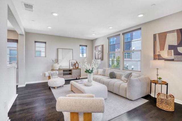 1071 Dewberry Place 102, San Jose, CA 95131
