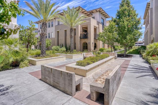 1071 Dewberry Place 102, San Jose, CA 95131
