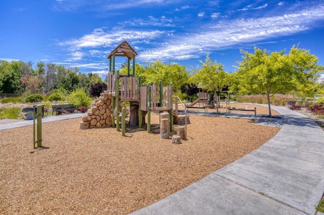 1071 Dewberry Place 102, San Jose, CA 95131