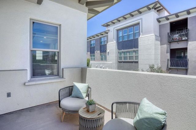 1071 Dewberry Place 102, San Jose, CA 95131