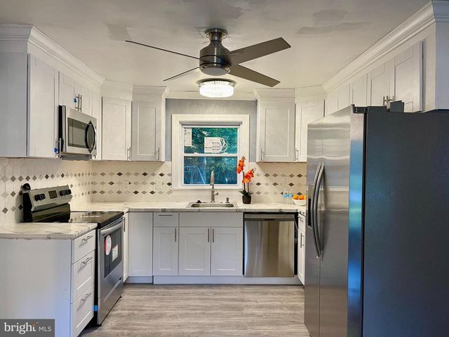 6105 ARBUTUS LN, Clinton, MD 20735