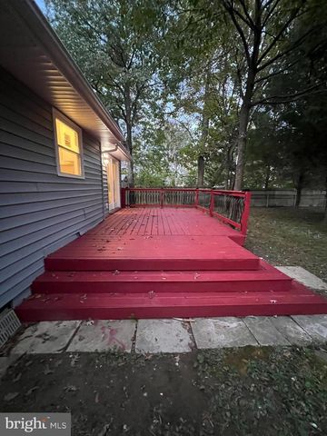 6105 ARBUTUS LN, Clinton, MD 20735