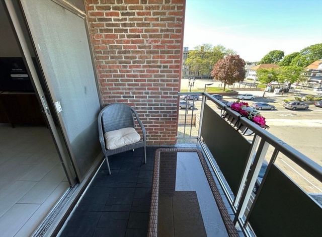 881 Broadway 48, Everett, MA 02149
