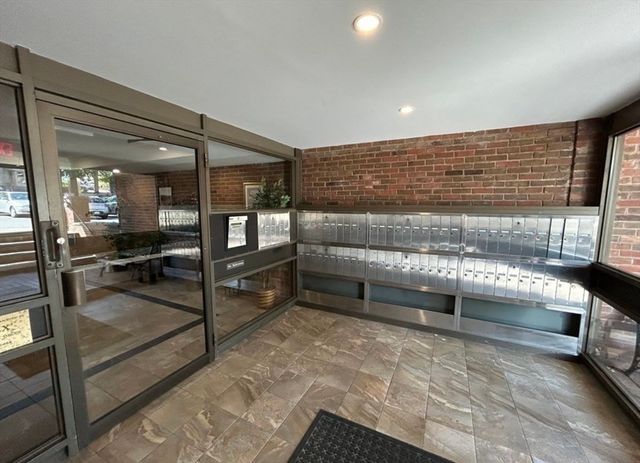 881 Broadway 48, Everett, MA 02149
