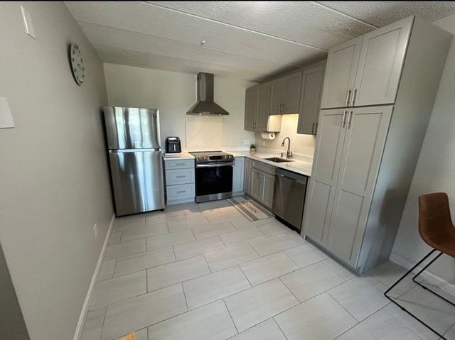 881 Broadway 48, Everett, MA 02149