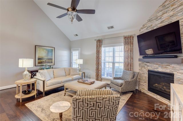 2663 Danbury Circle NW, Concord, NC 28027