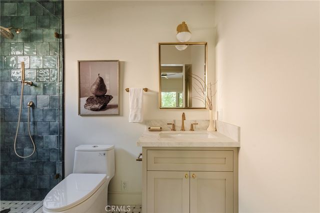 2201 N Hobart Boulevard, Los Angeles, CA 90027