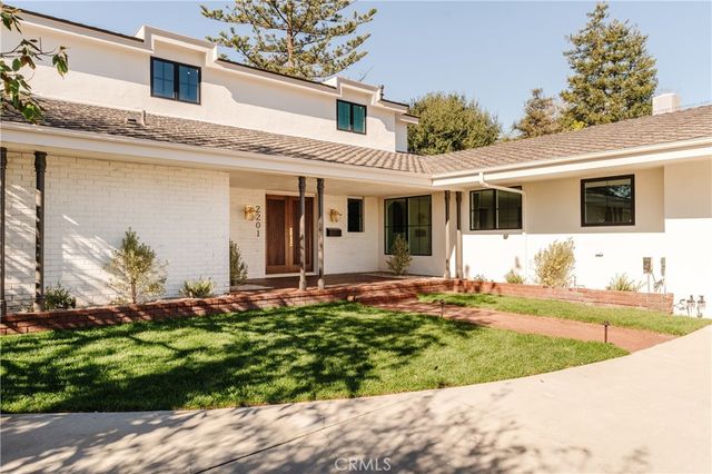 2201 N Hobart Boulevard, Los Angeles, CA 90027