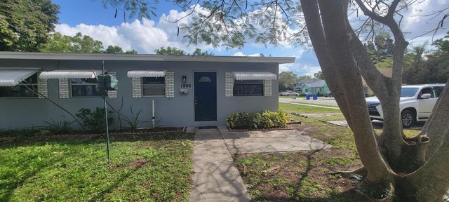 1806 22nd Avenue, Vero Beach, FL 32960