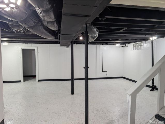 8459 Pierson Street, Detroit, MI 48228