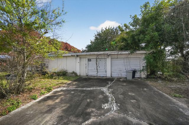 1913 Wyoming Avenue, Fort Pierce, FL 34982