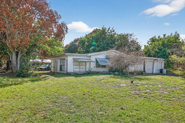 1913 Wyoming Avenue, Fort Pierce, FL 34982