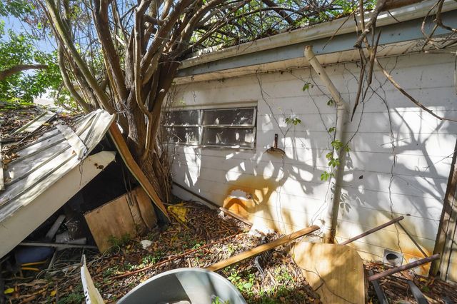 1913 Wyoming Avenue, Fort Pierce, FL 34982