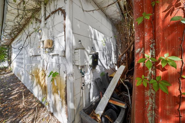 1913 Wyoming Avenue, Fort Pierce, FL 34982