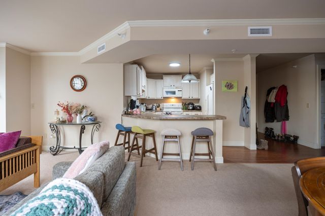 81 S Williams St Unit 403, Burlington, VT 05401