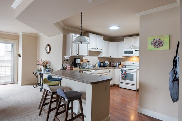81 S Williams St Unit 403, Burlington, VT 05401