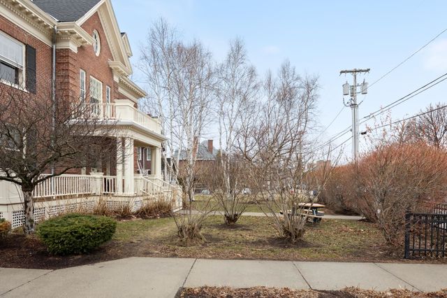 81 S Williams St Unit 403, Burlington, VT 05401