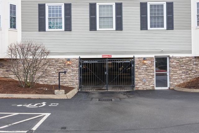 81 S Williams St Unit 403, Burlington, VT 05401