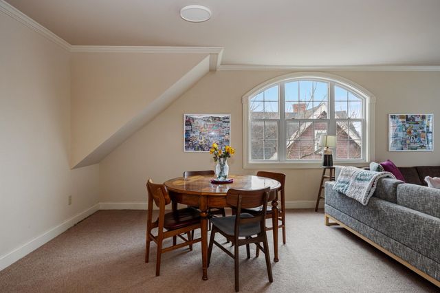 81 S Williams St Unit 403, Burlington, VT 05401