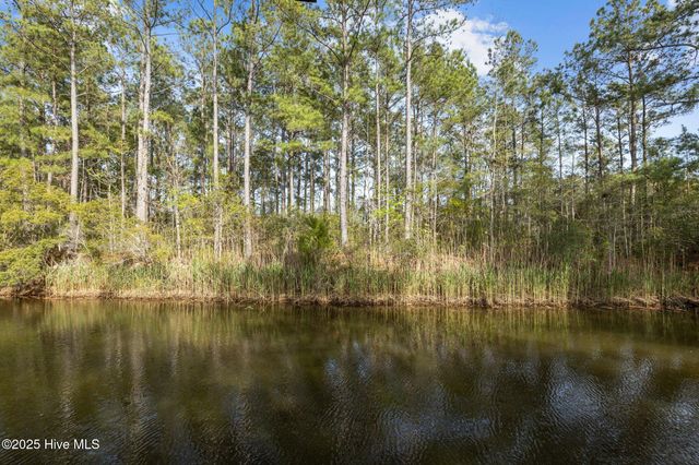 440 Village Drive, Beaufort, NC 28516