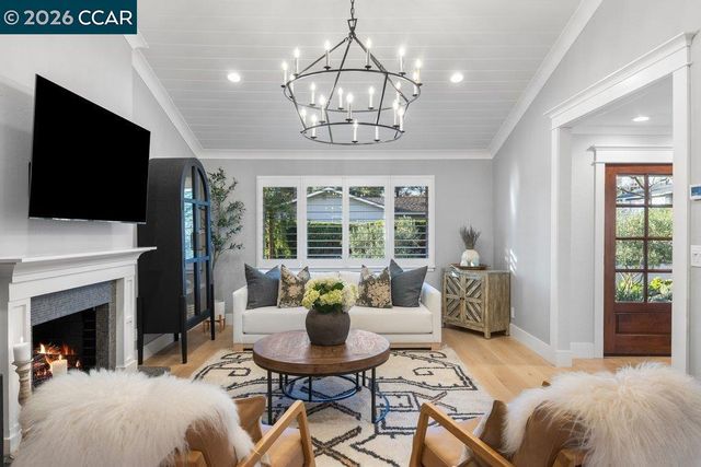 1832 JOSEPH DRIVE, Moraga, CA 94556