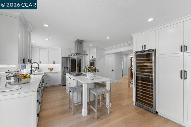 1832 JOSEPH DRIVE, Moraga, CA 94556