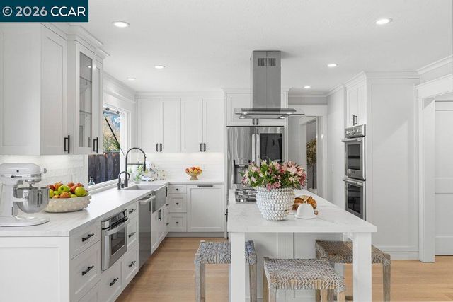 1832 JOSEPH DRIVE, Moraga, CA 94556