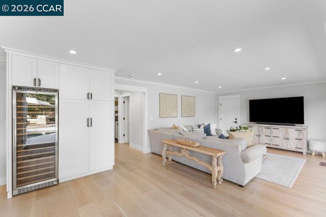 1832 JOSEPH DRIVE, Moraga, CA 94556