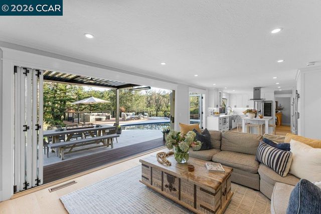 1832 JOSEPH DRIVE, Moraga, CA 94556