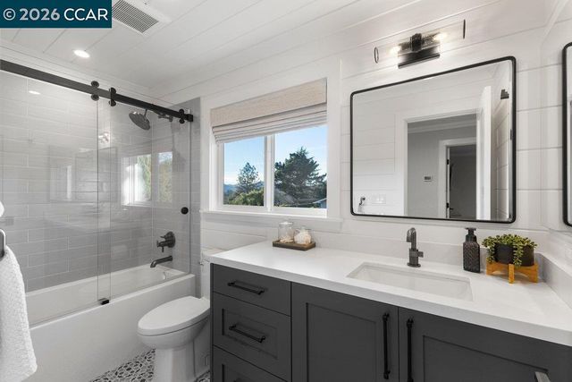 1832 JOSEPH DRIVE, Moraga, CA 94556