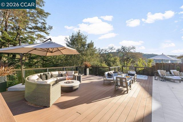 1832 JOSEPH DRIVE, Moraga, CA 94556