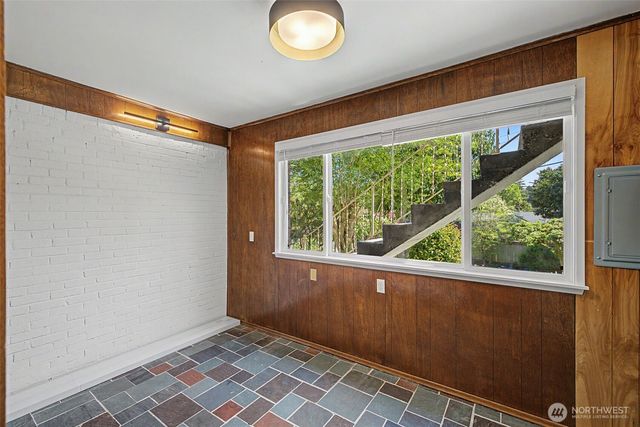 10720 11 Avenue NW, Seattle, WA 98177