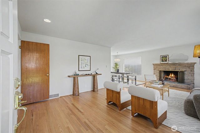 10720 11 Avenue NW, Seattle, WA 98177