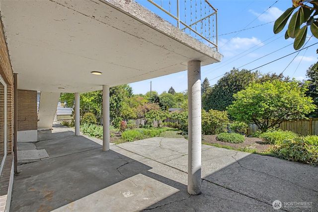 10720 11 Avenue NW, Seattle, WA 98177