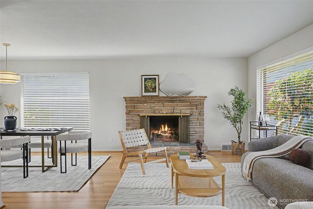 10720 11 Avenue NW, Seattle, WA 98177
