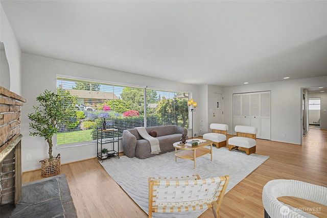 10720 11 Avenue NW, Seattle, WA 98177