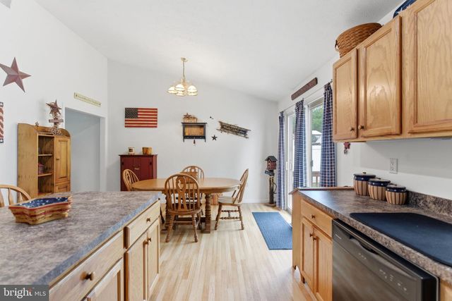 488 HARRISON AVE, Berkeley Springs, WV 25411