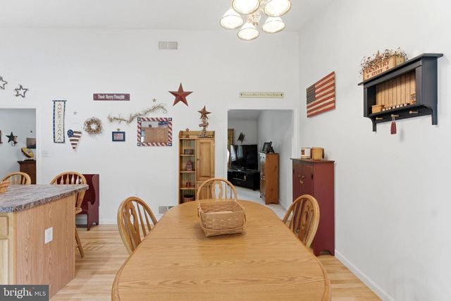 488 HARRISON AVE, Berkeley Springs, WV 25411