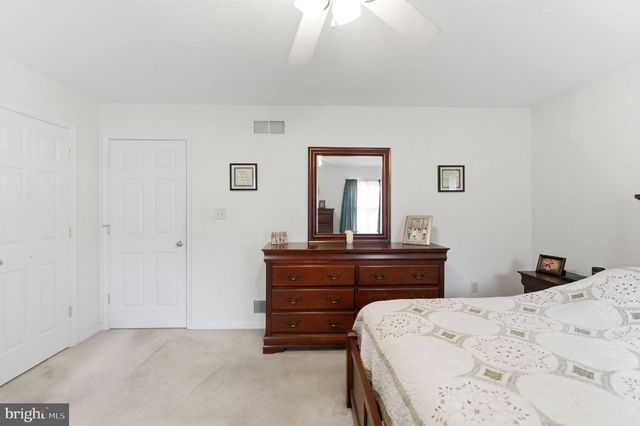 488 HARRISON AVE, Berkeley Springs, WV 25411