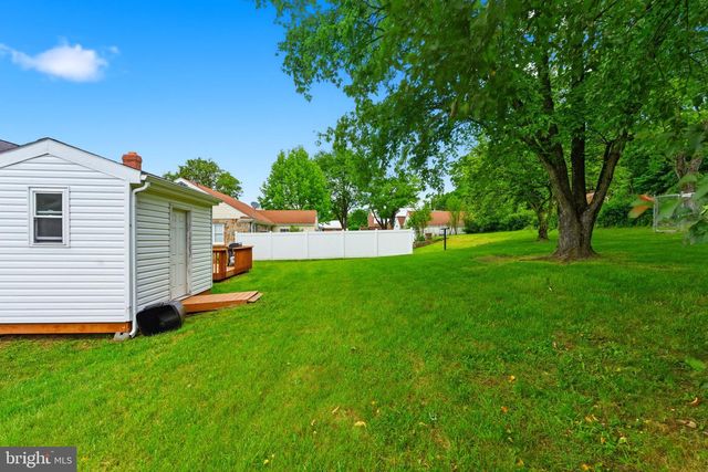 488 HARRISON AVE, Berkeley Springs, WV 25411