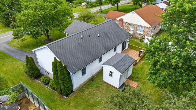 488 HARRISON AVE, Berkeley Springs, WV 25411