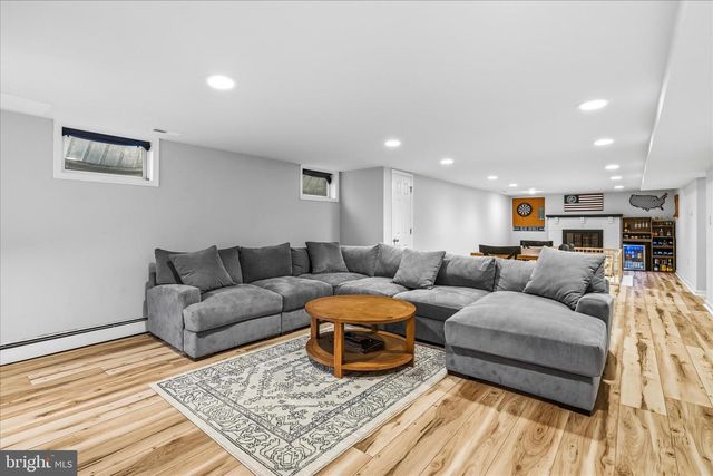 7903 CLOVER HILL DR, Frederick, MD 21702